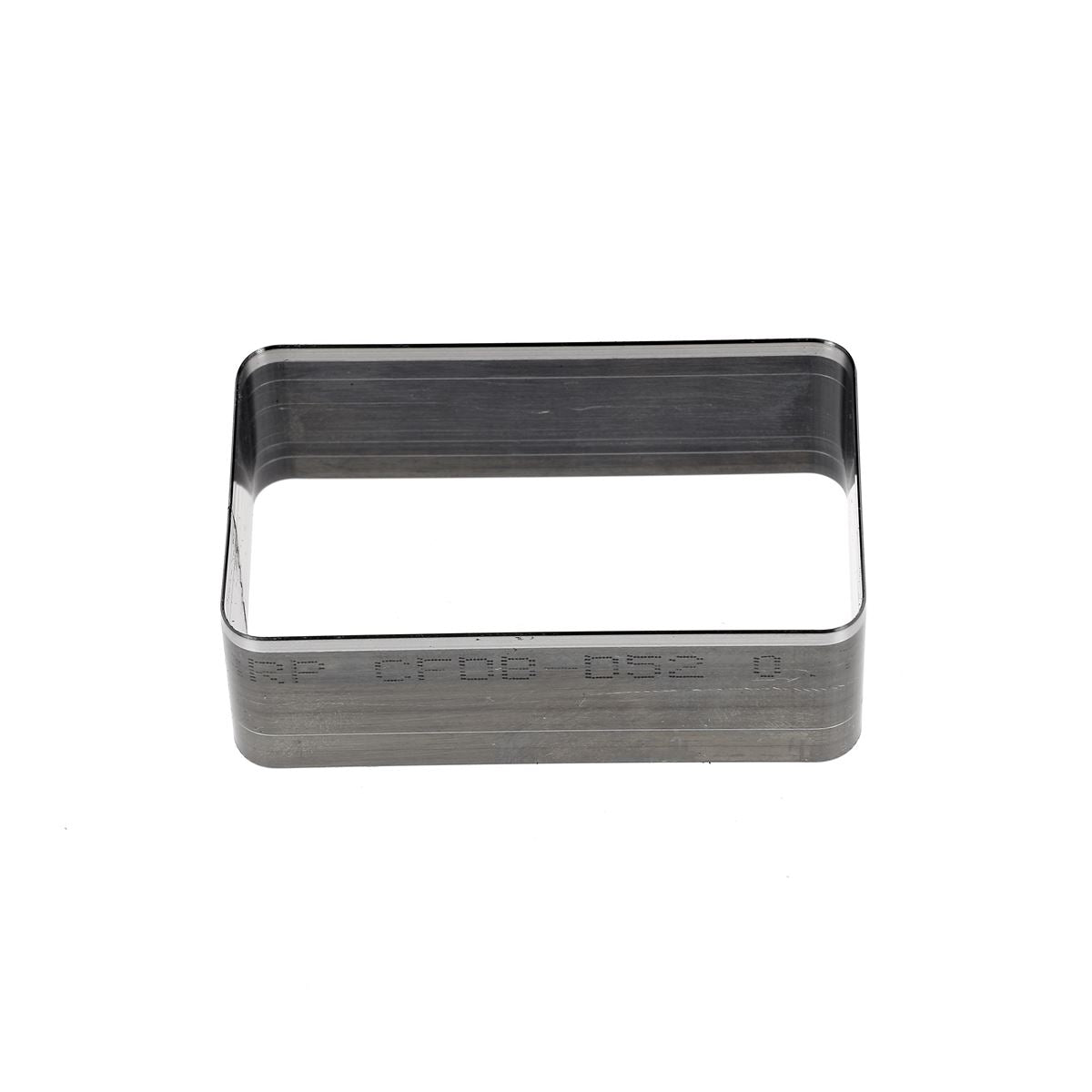 Outil emporte-pièce rectangulaire Ivan pour boucle de ceinturon, dimensions 44x72 mm, en acier robuste.