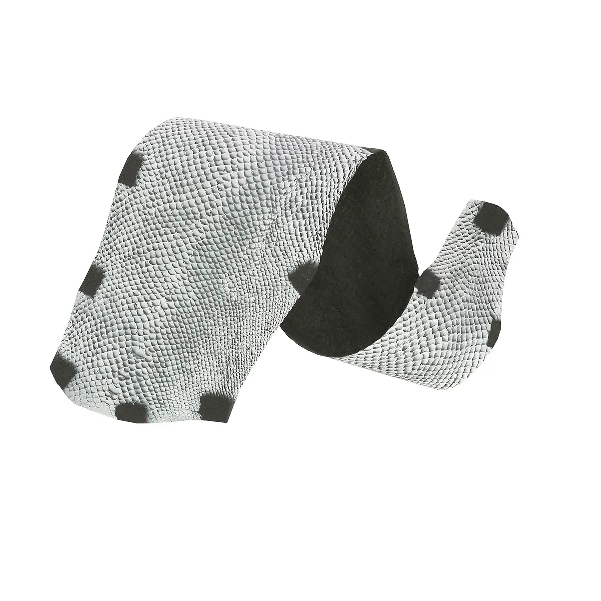 Cuir de saumon dégradé couleur noir et blanc mate, idéal pour la création de bijoux, bracelet de montre, rabat de sac...