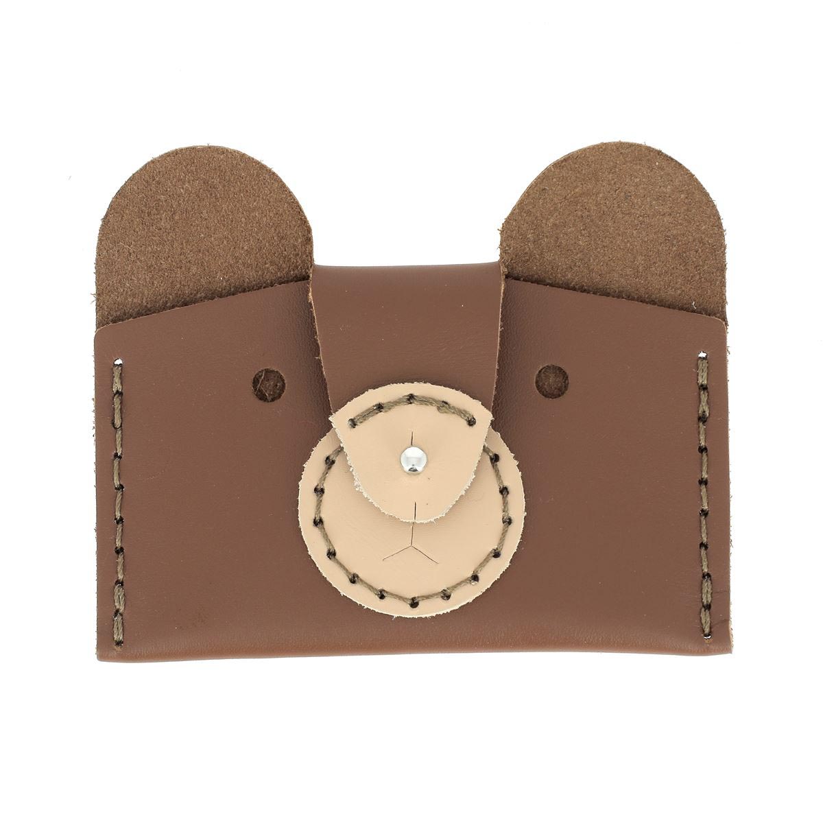 Kit DIY pour porte-cartes en cuir avec ours en marron foncé, création artisanale de Deco Cuir.