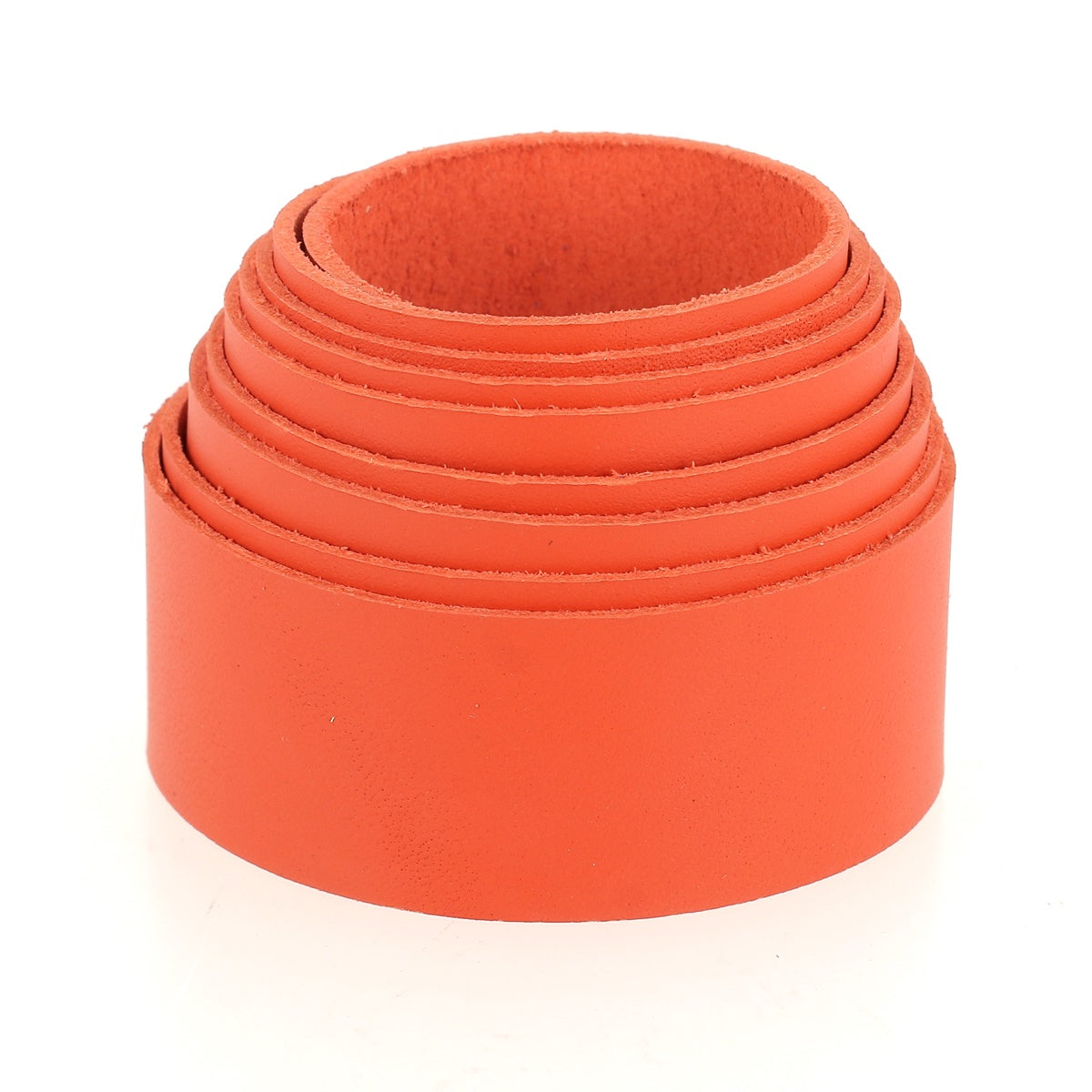 Lanière en cuir de vachette SATINATO orange, style élégant, pour sac ou accessoire, fabriquée par Autres.