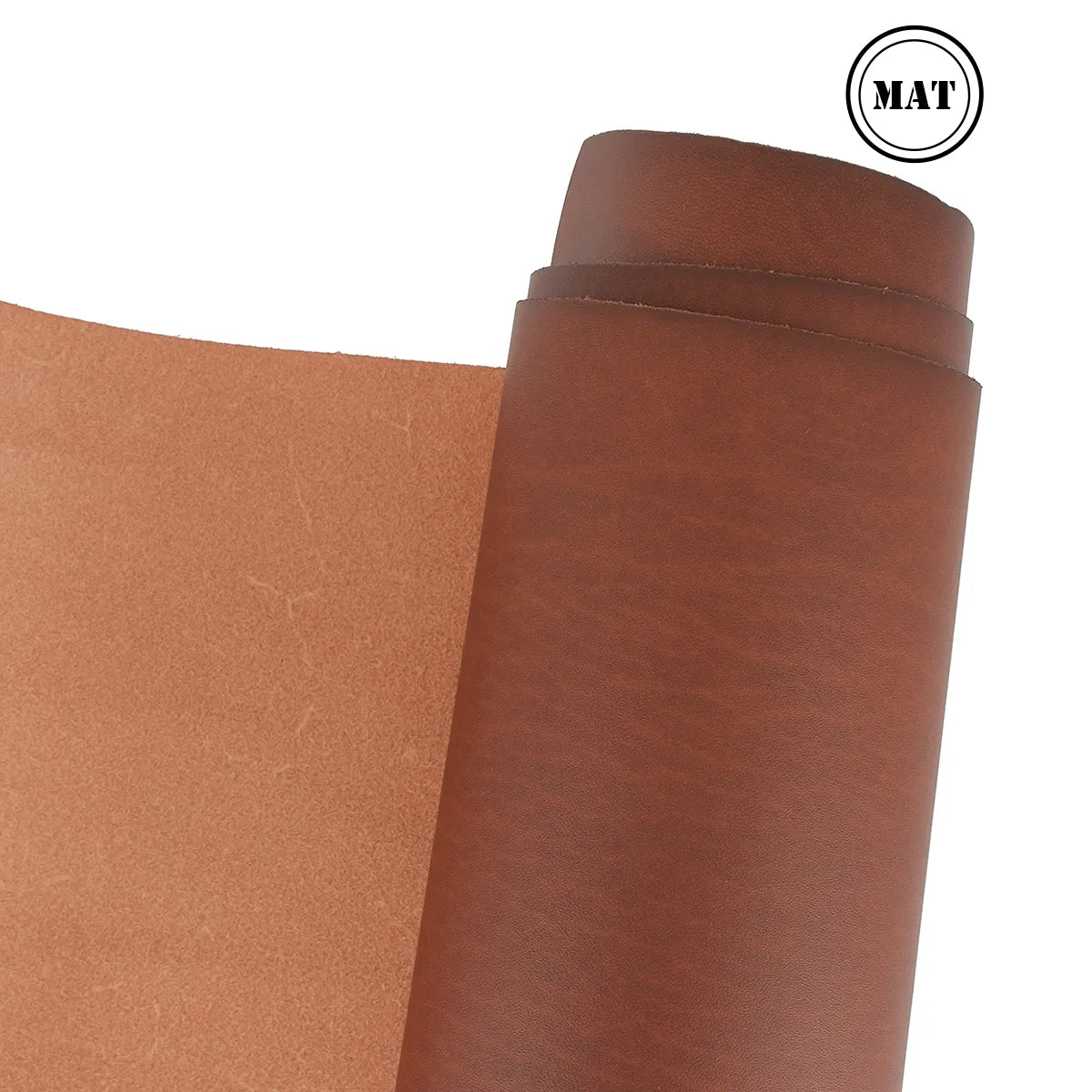 Peaux de cuir tannage végétal SAUVAGE MAT de couleur cognac, texture naturelle et finition mate, fabriqué par une marque indépendante.