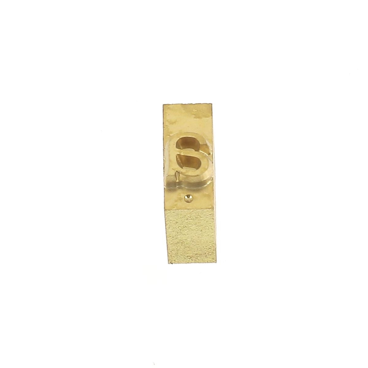 Lettre minuscule en laiton Arial 6mm de Deco Cuir, outil de dessin ou de décoration en métal doré.