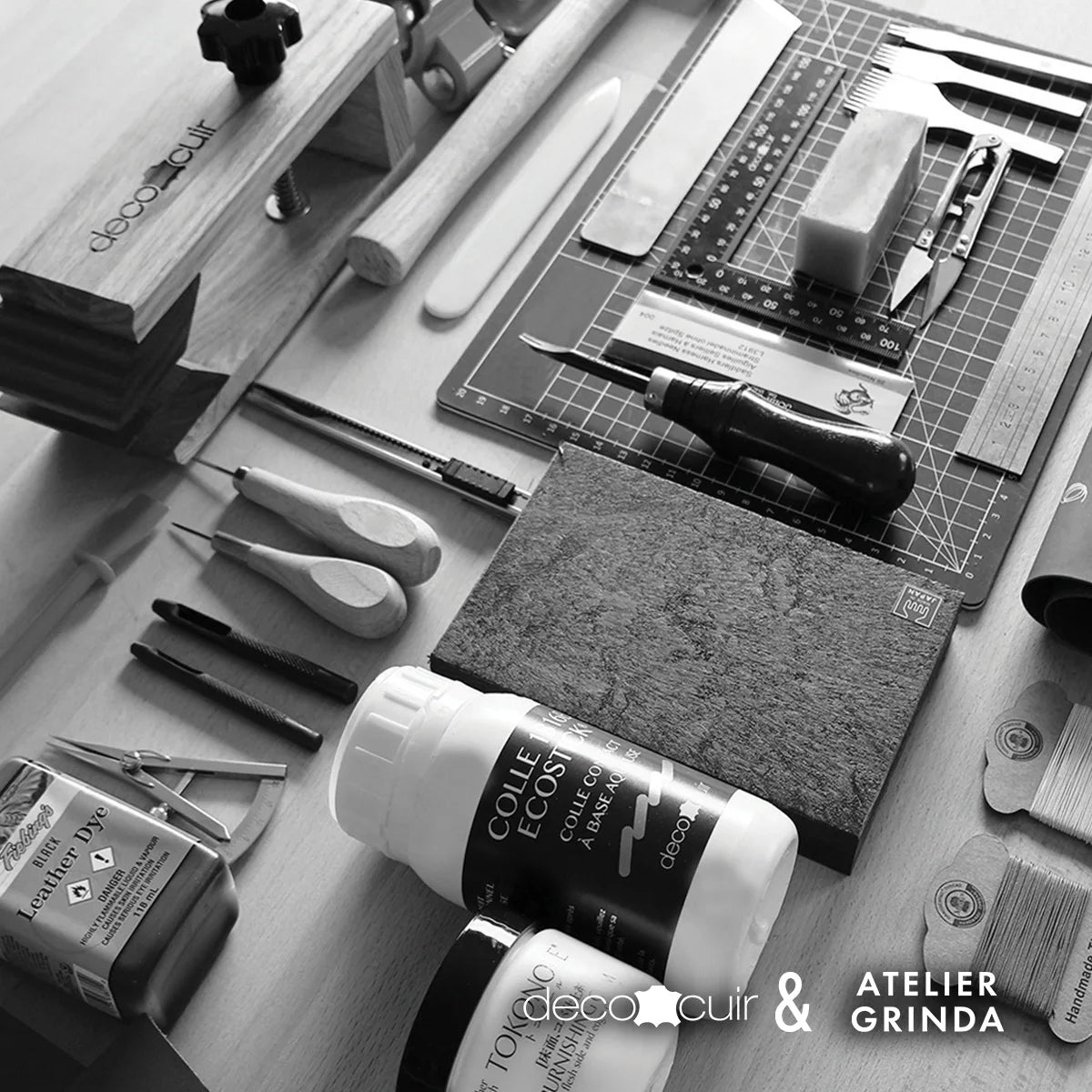 Kit d'outils Deco Cuir pour débuter le travail du cuir, comprenant outils essentiels pour la fabrication et la formation en ligne.