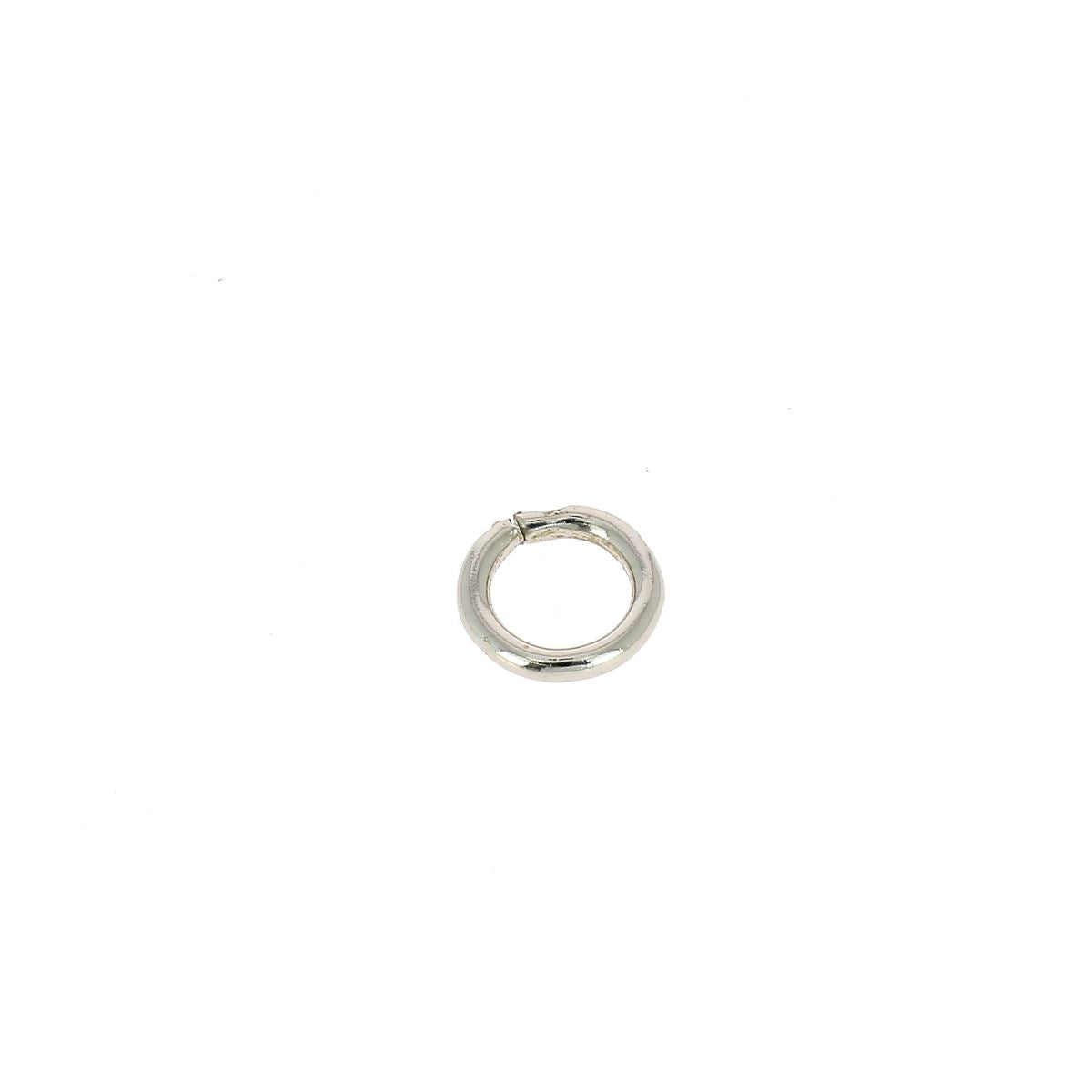 Anneau rond en acier nickelé, boucle de bijouterie ou cordon, avec finition métallique brillante.