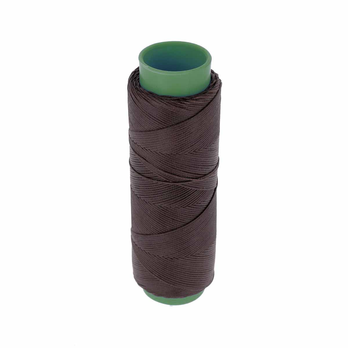 Bobine de fil polyester tressé et ciré de 1mm en marron, mercerie, longueur de 100m, image montrant la bobine.