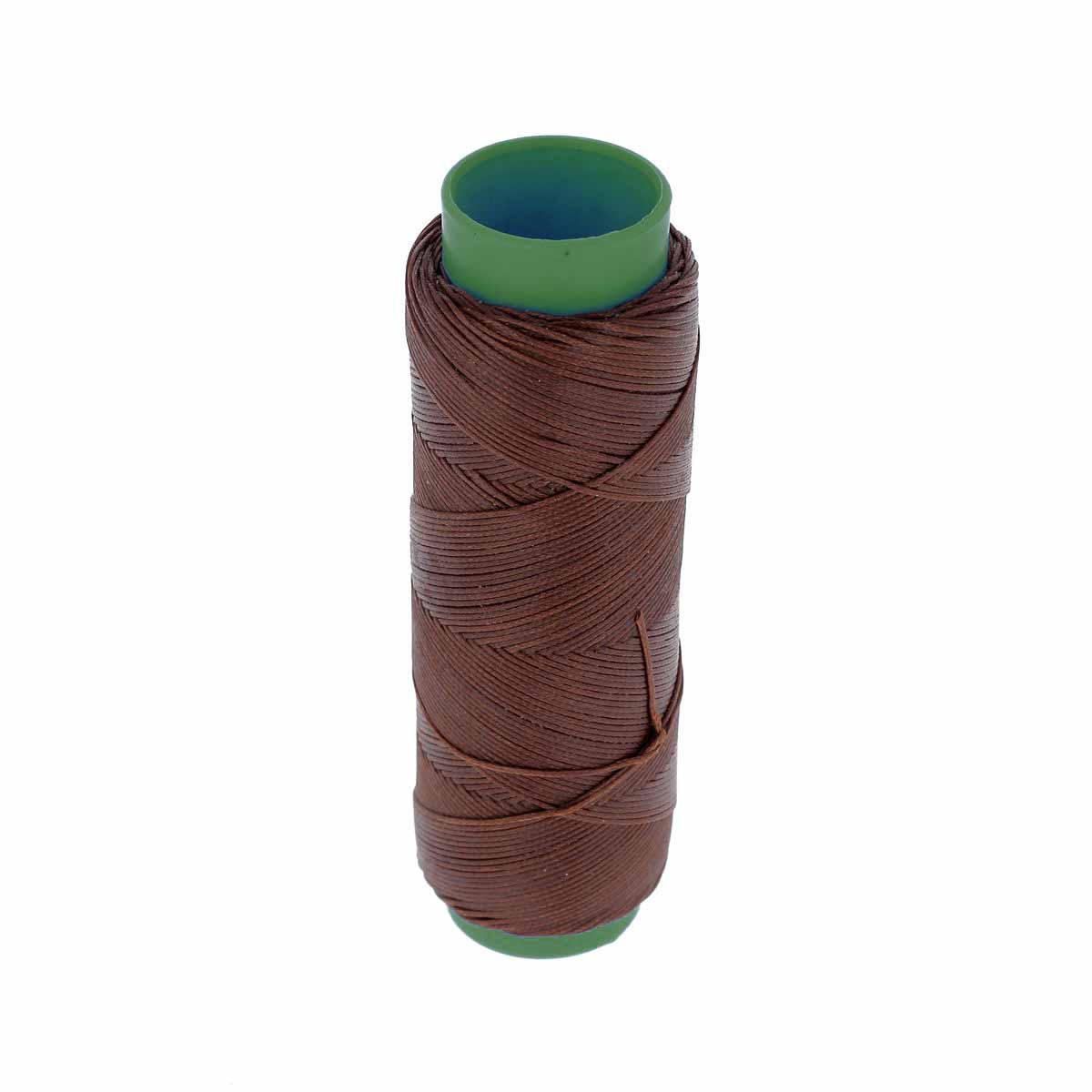 Bobine de fil polyester tressé et ciré de 1mm en marron châtaigne, idéale pour la mercerie et la couture.