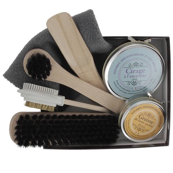 Coffret soin du cuir Trimadel pour chaussures et bottes, incluant des produits d'entretien pour cuir.