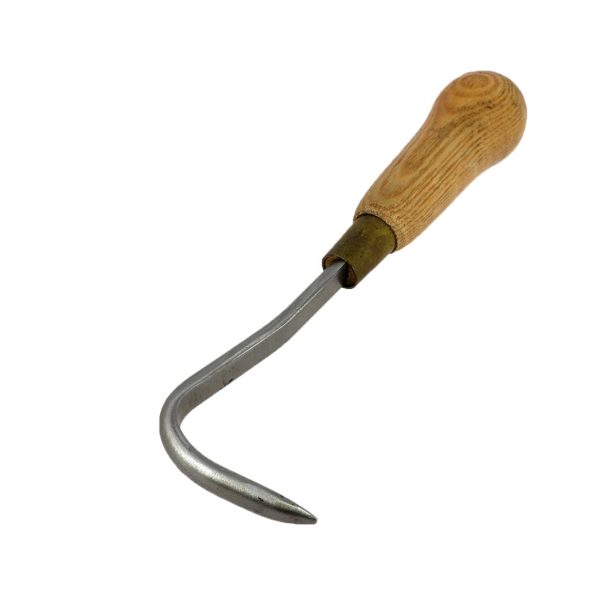 Outil cure-pieds Vergez Blanchard pour l'équitation, manche en bois, utilisé pour nettoyer et entretenir les sabots de cheval.