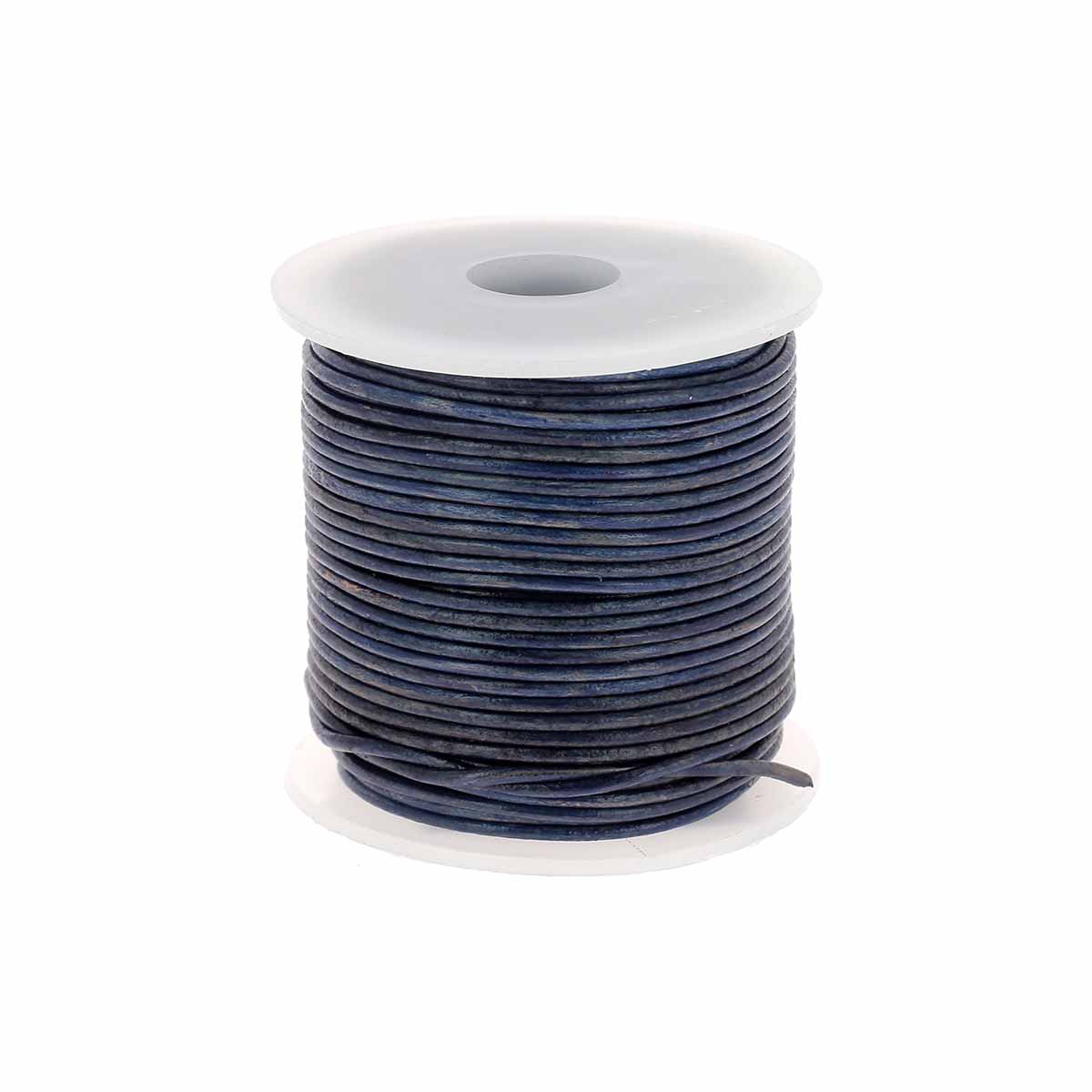 Lacet en cuir teinté rond de 1 mm de couleur bleu denim, fabriqué par Deco Cuir, pour chaussures élégantes.