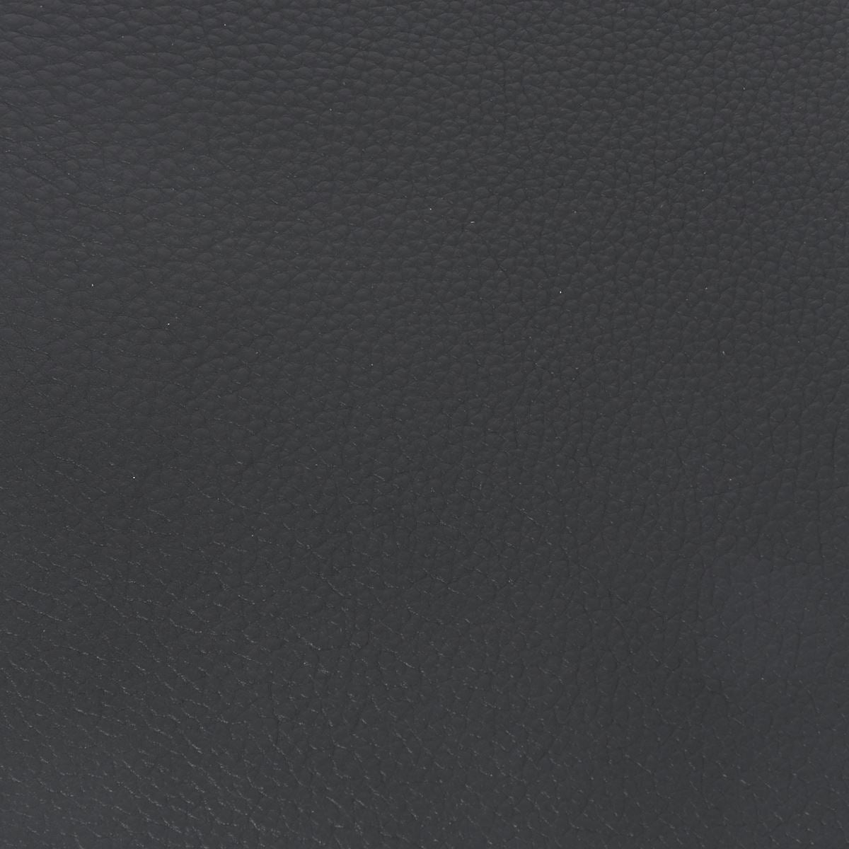 Morceau de cuir de veau noir PARIS Autres, texture souple et finition lisse pour couture ou artisanat.