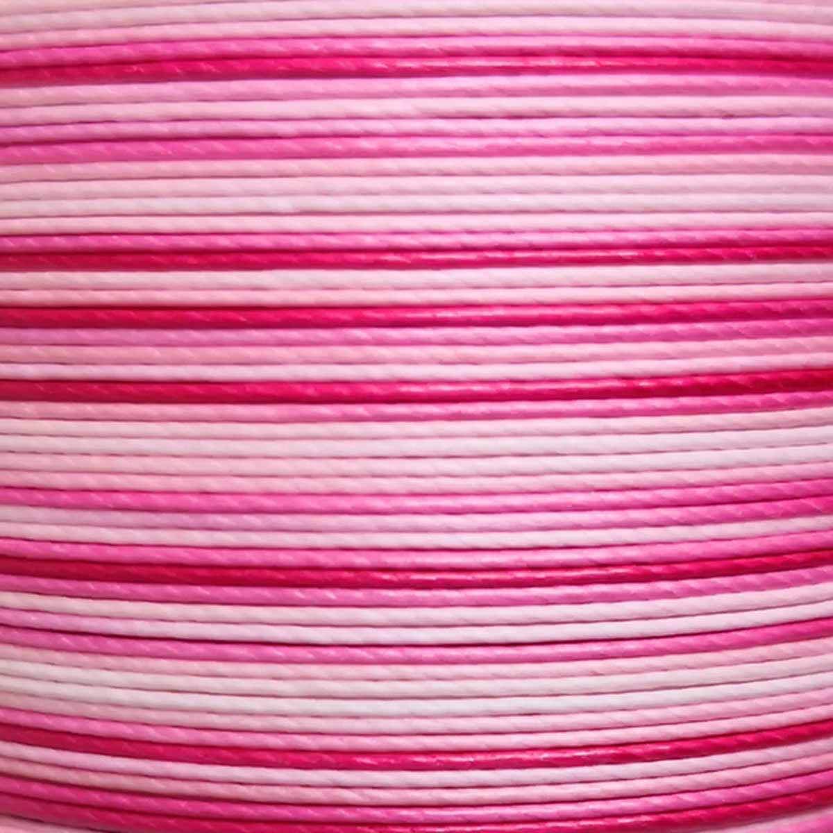 Fil de lin ciré MeiSi dégradé rose, 8m, super fin M40, mercerie, en gros plan sur la cartonnette.