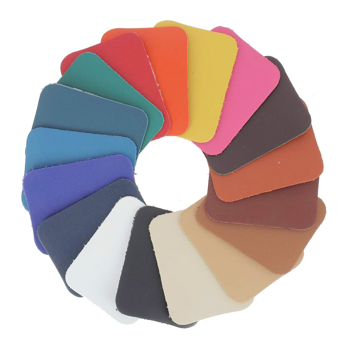 Échantillons de cuir de veau Satinlys par Deco Cuir, nuancier de 11 couleurs, textures satinées visibles sur l'image.