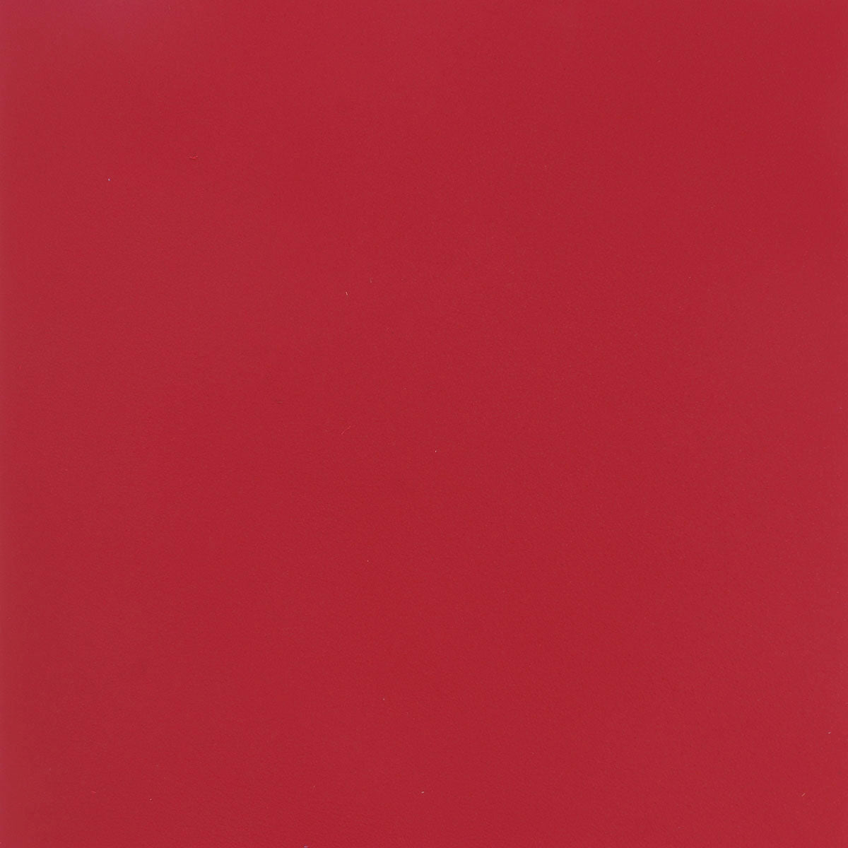 Morceau de cuir de veau SATINLYS rouge, matériau souple et brillant, utilisé pour la confection de vêtements ou accessoires.