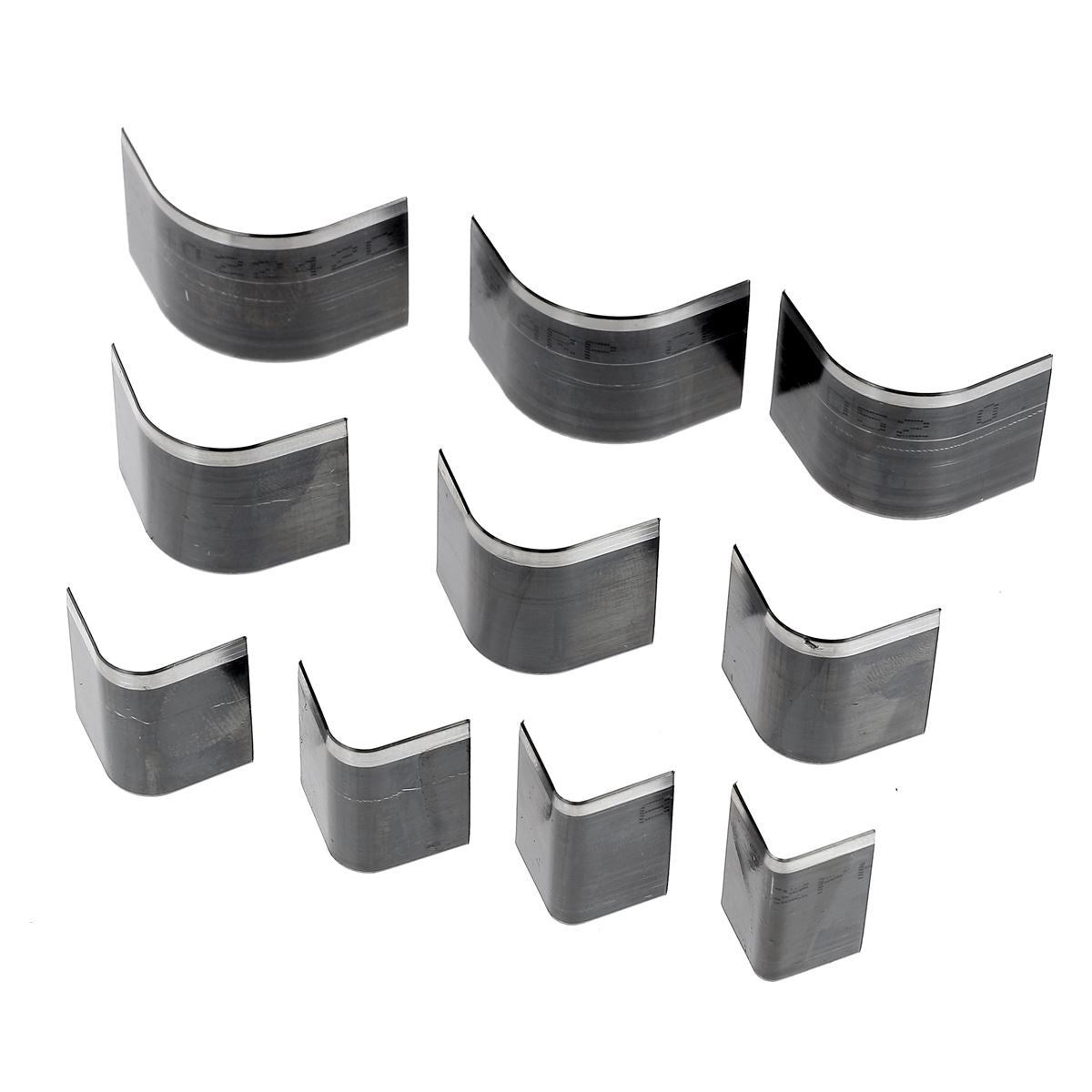 Ensemble de 10 emporte-pièces coins arrondis Ivan pour découpe ou pressage, en acier robuste, image montrant les outils en action.