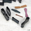 Ensemble de 15 emporte-pièces en métal Ivan avec formes variées pour frapper ou presser, utilisés comme outils créatifs.