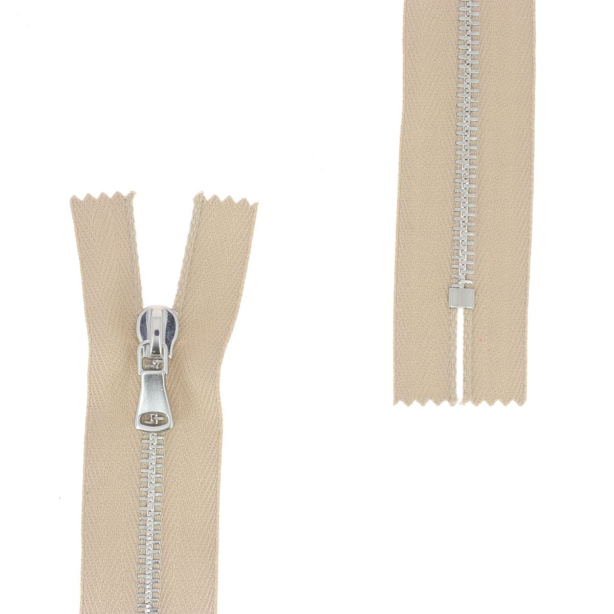 Fermeture à glissière en métal nickelé de 4 mm de la marque SUPRA, idéale pour la mercerie et la couture.