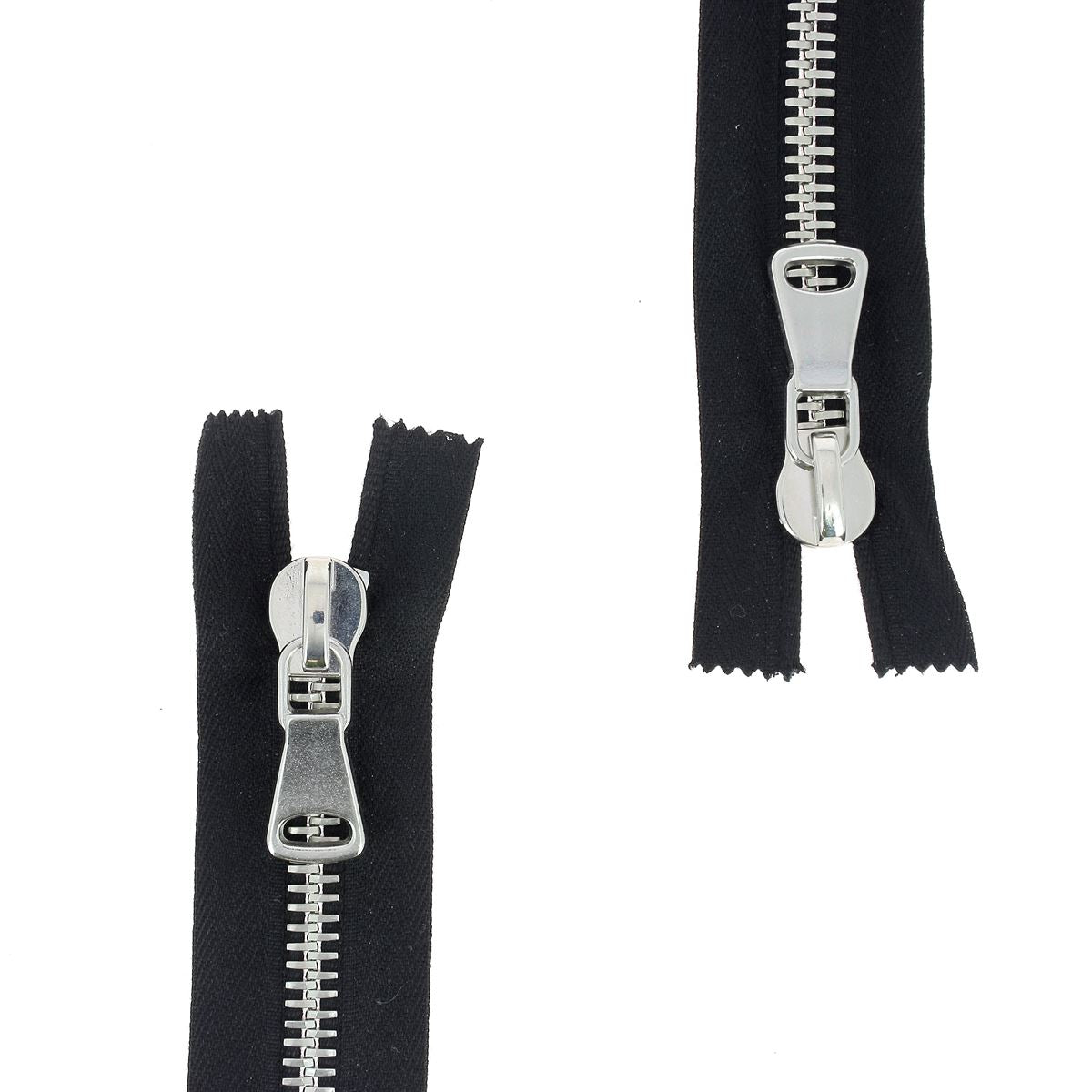 Fermeture à glissière double curseur en métal 8mm, de marque SUPRA, finition nickelée, pour vêtements ou accessoires.