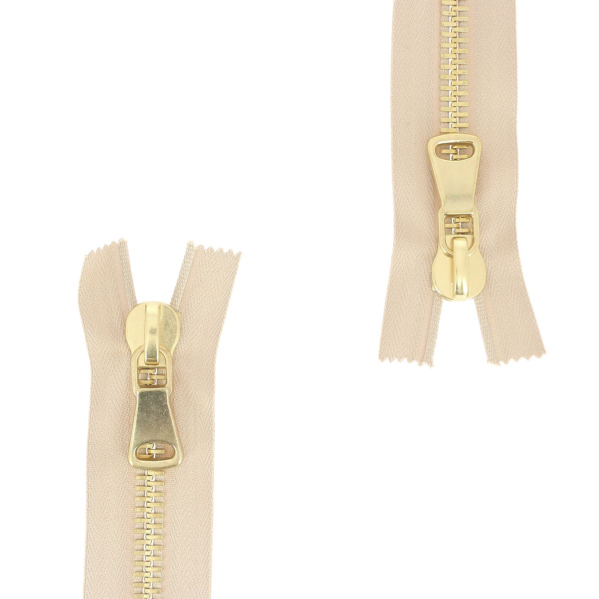 Fermeture à glissière double curseur en métal de 8mm en laiton, accessoire de mercerie SUPRA, vue de face sur fond blanc