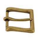 Boucle de ceinture Ivan Bandera en bouclerie, finition métallique élégante et robuste, vue de face.