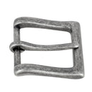 Boucle de ceinture Ivan Bandera en bouclerie, finition métallique argentée avec détails robustes, pour ceinture en cuir.