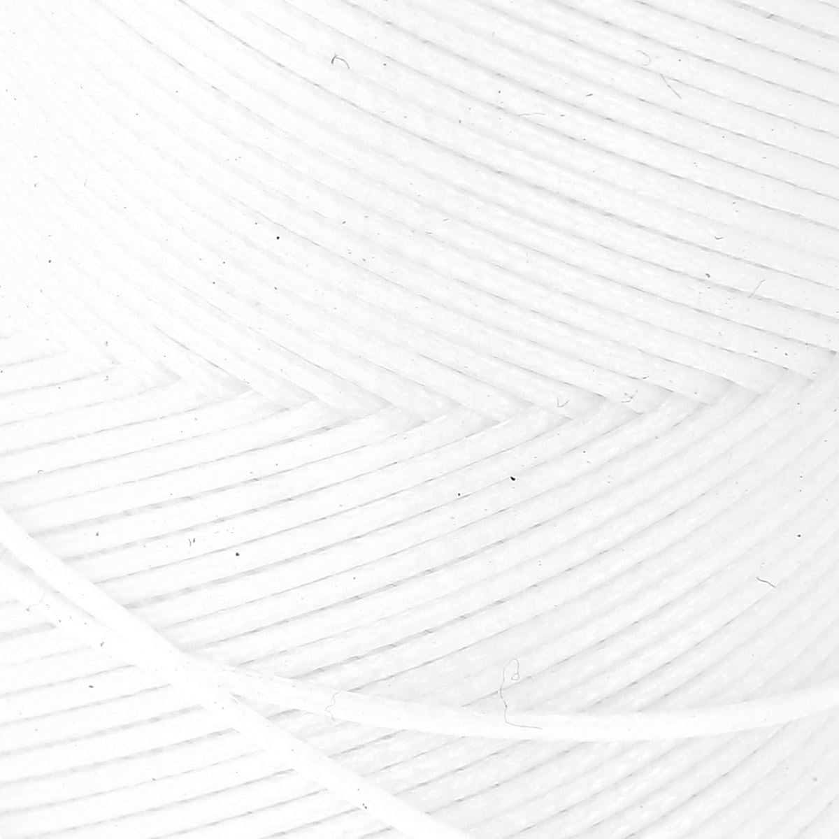 Bobine de 100m de fil polyester tressé et ciré blanc, diamètre 0,6mm, pour couture et mercerie.