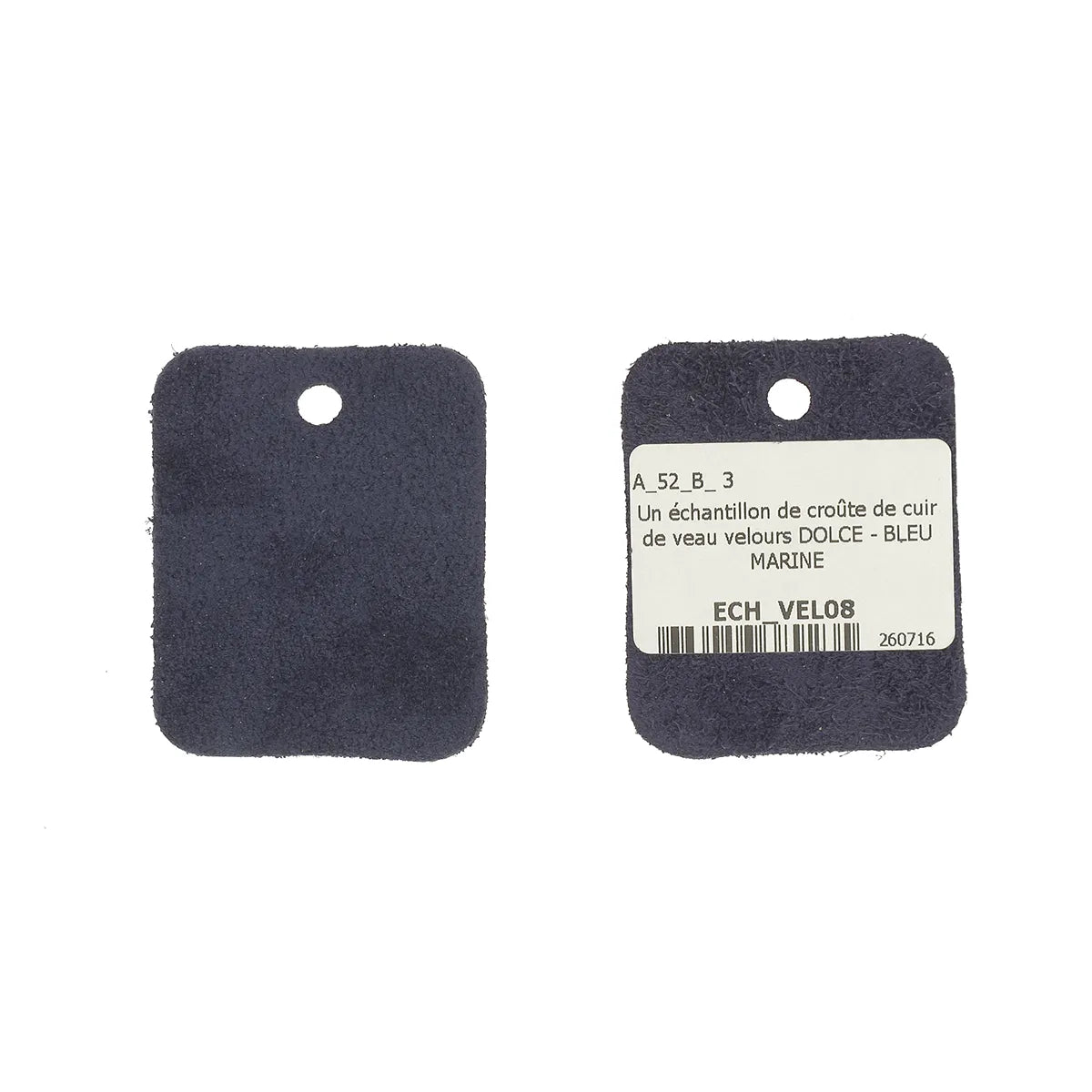 Échantillon de croûte de cuir velours bleu marine de notre gamme Dolce. Cuir doux et souple idéal pour la fabrication de maroquinerie (sac, pochette...)