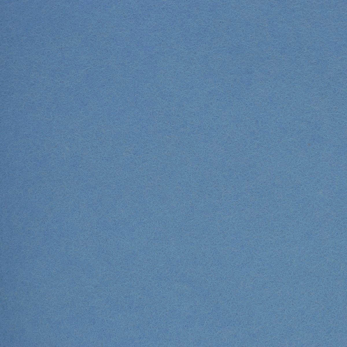 Coupon de tissu feutrine bleue Autres, épaisseur 1mm, dimensions 0,50x1,80m, tissu doux et flexible.