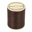 Bobine de 750m de fil cordonnet 100% polyester "AU CHINOIS" pour mercerie, couleur café, diamètre 0,63mm.
