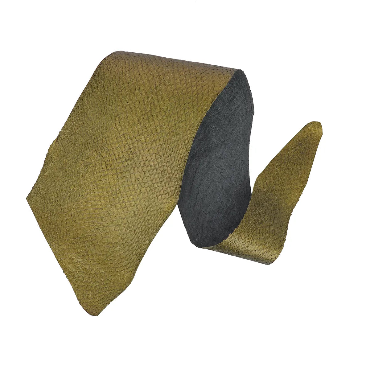Peau de cuir de saumon métallisée dorée. Cuir de poisson pour l'horlogerie, la gainerie et la maroquinerie