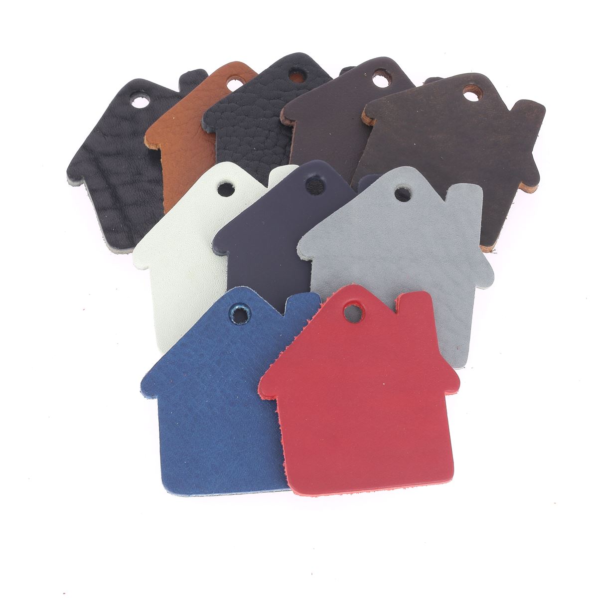 Lot de 10 découpes grande maison en cuir teinté pour porte-clés, fabriquées par Deco Cuir, avec finition en tannage végétal.