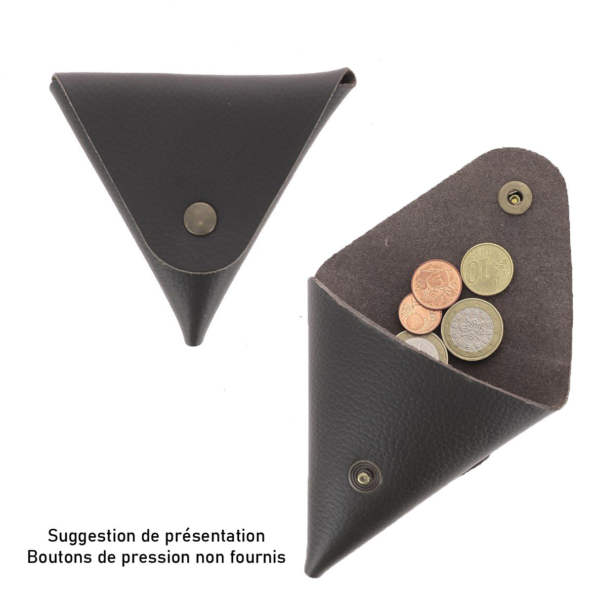 Découpe de cuir en forme de grand porte-monnaie triangle de couleur marron foncé, par Deco Cuir, pour créations en cuir.