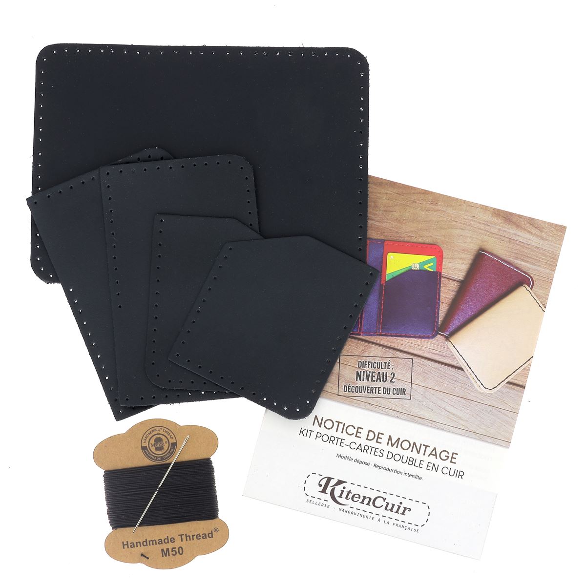 Porte-cartes double en cuir noir de KitenCuir avec fil noir, idéal pour créations DIY, visible avec ses compartiments élégants.