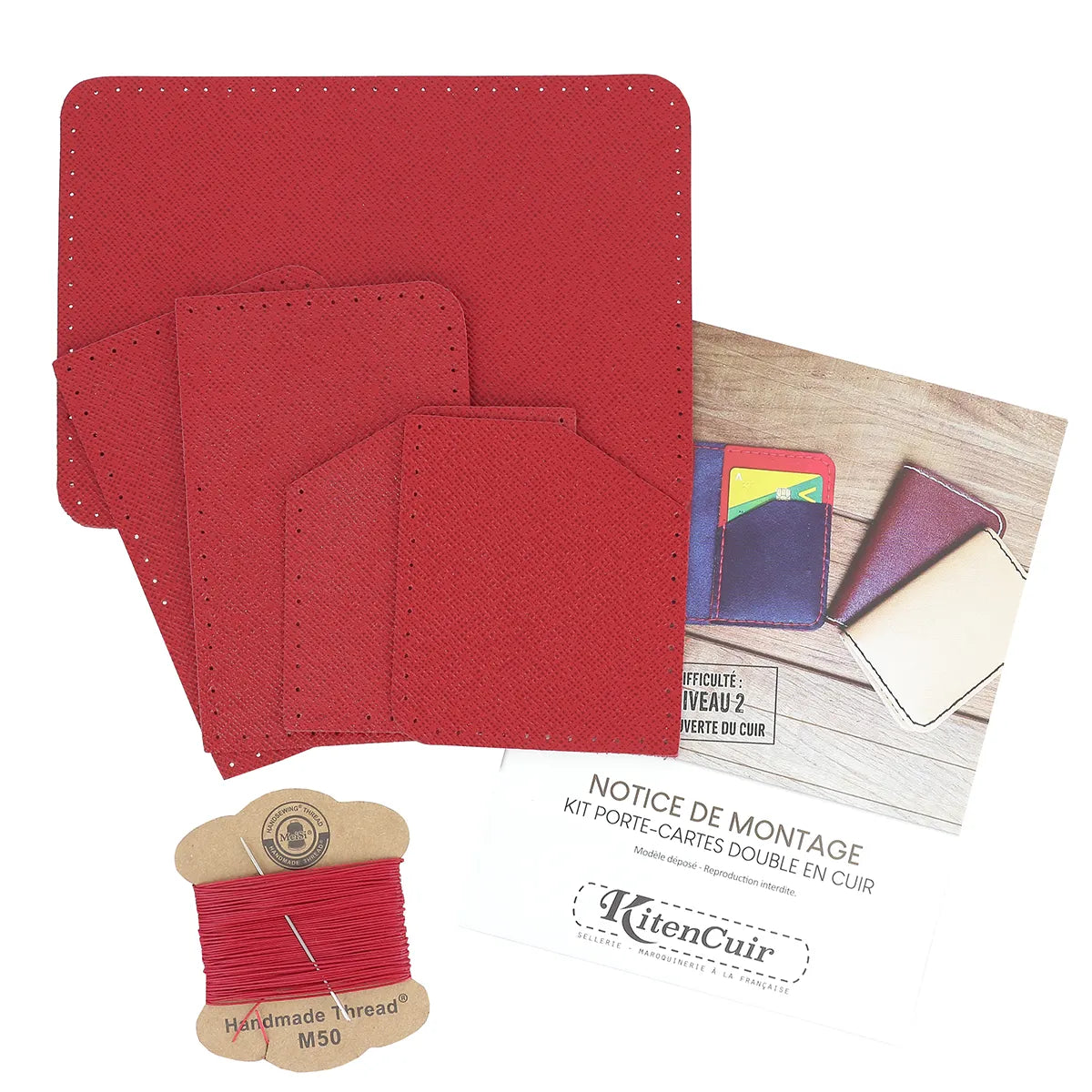 Kit complet pour fabriquer son propre porte-cartes en cuir rouge avec morceaux de cuir, fil de lin, aiguille de couture et notice de montage
