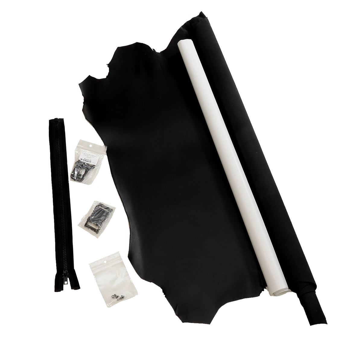 Kit DIY Deco Cuir pour créer un sac banane en cuir, comprenant matériaux et instructions pour confectionner votre accessoire.