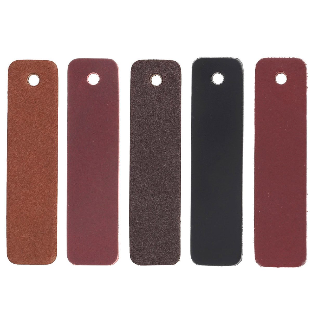 Découpe de cuir teinté en forme de rectangle pour porte-clés, fabriquée par Deco Cuir, idéale pour créations en cuir.