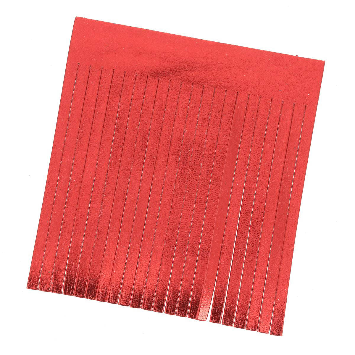 Découpe de cuir rouge métallisé pour porte-clés avec pompon, fabriquée par Deco Cuir, modèle R78.