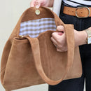 Modèle de patron pour sac à main Séverine en papier, conçu par Deco Cuir, destiné à la création de sacs élégants.