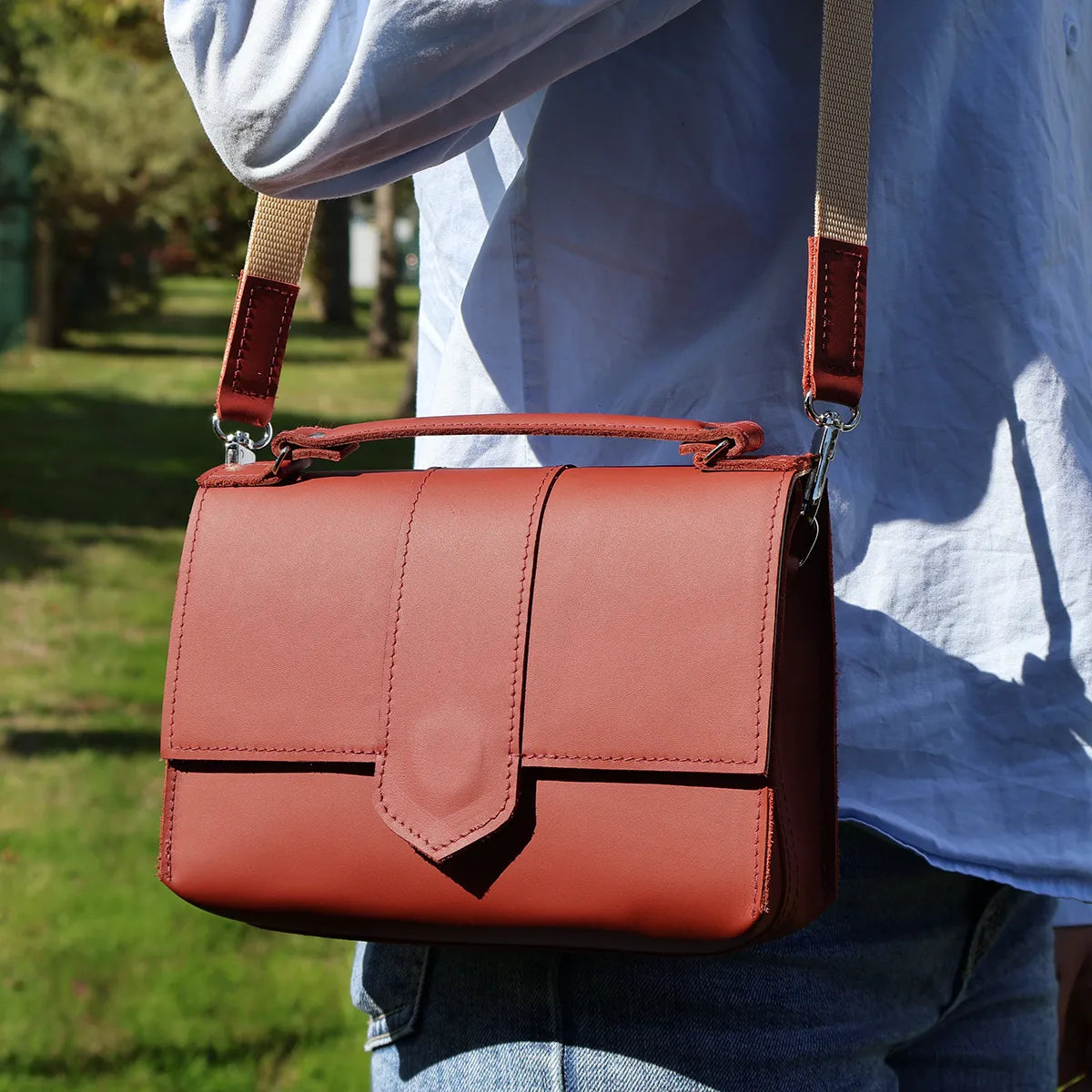 Modèle de patron Sac Roma en cuir de Deco Cuir, livres et patrons pour création de sac à main en cuir.