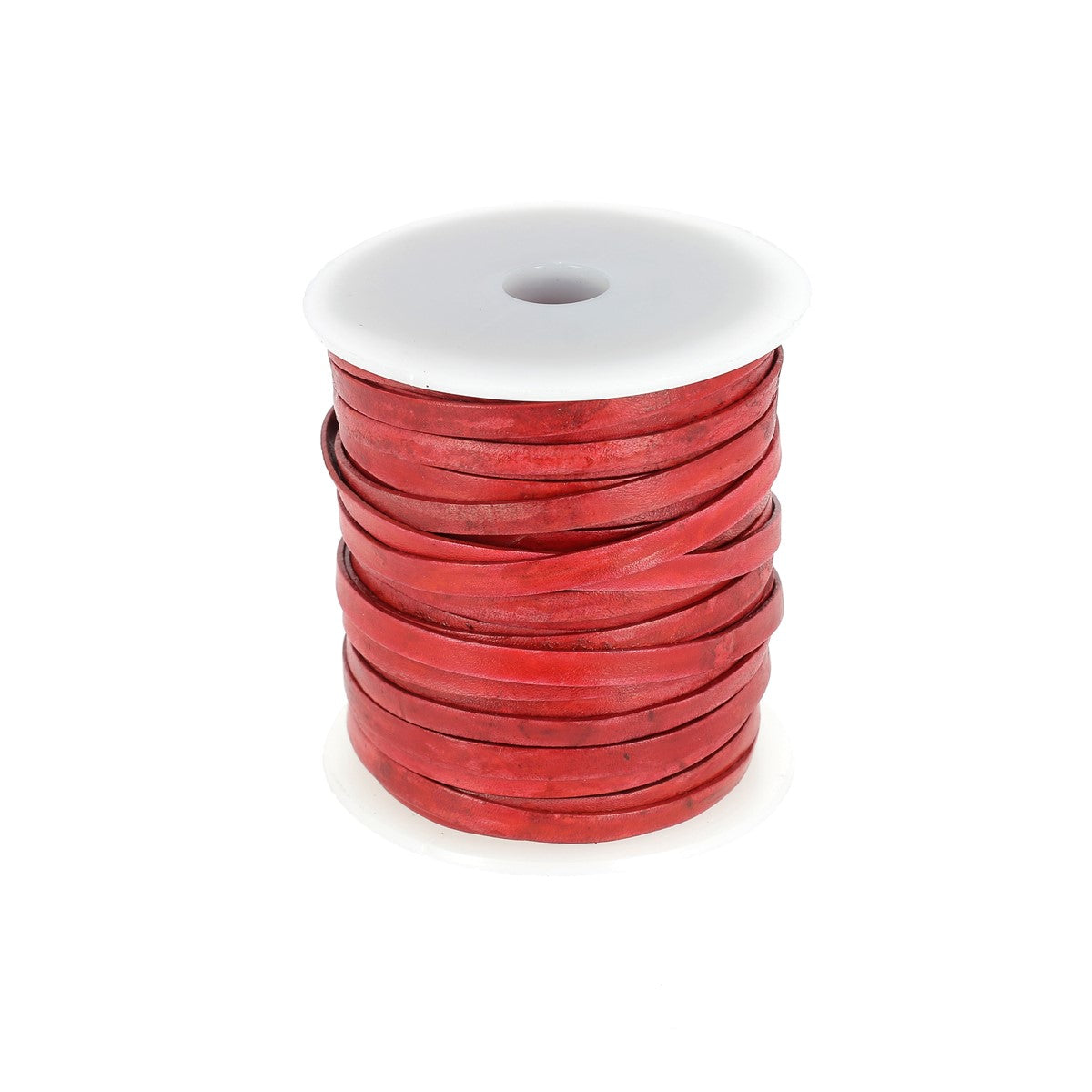 Lacet en cuir teinté effet délavé Deco Cuir, plat de 4mm de largeur, visible en détail sur une chaussure.