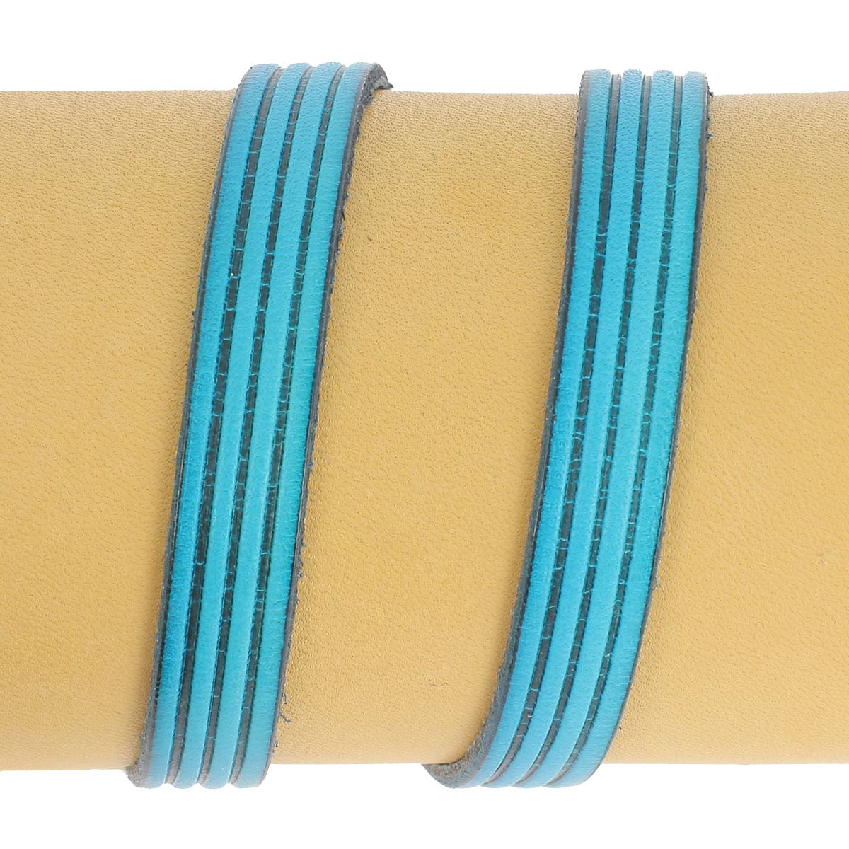 Lacet en cuir plat effet 4 bandes de 10mm de couleur turquoise, adaptable pour chaussures, par Autres.