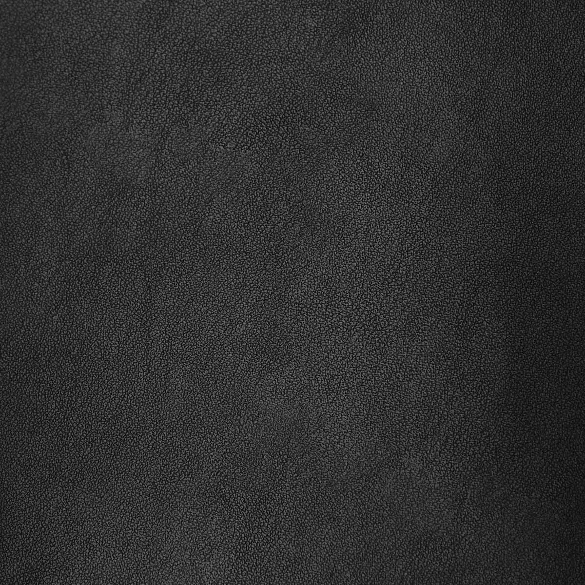 Morceau de cuir de vachette noir VENUS, fabriqué par Autres, montrant la texture et la finition du cuir.