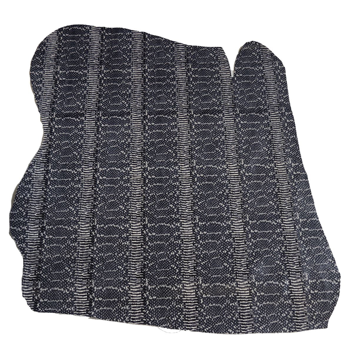 Peau de cuir de veau imitation serpent noire, texture détaillée, pour accessoires ou décoration, de marque Autres.