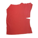 Peau de cuir de vachette grainé rouge M27, matériau souple et durable pour maroquinerie ou couture, vue détaillée.