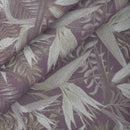 Peau de cuir de veau en velours oiseaux du paradis violet, texture douce et élégante, pour projets de maroquinerie ou décoration.