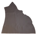 Peau de cuir de vachette lisse marron foncé, cuir authentique pour projets de maroquinerie ou couture.