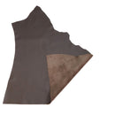 Peau de cuir de vachette lisse marron foncé, souple et élégante, idéale pour la maroquinerie ou la couture.