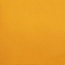 Peau de cuir de veau lisse jaune tournesol, finition de haute qualité, texture douce et souple, pour artisanat et maroquinerie.