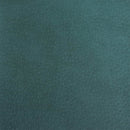 Peau de cuir de porc glacé vert canard, texture brillante et souple, pour projets de maroquinerie ou décoration.