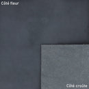 Peau de cuir de vachette bleu marine effet nuage, cuir lisse de haute qualité, pour projets de maroquinerie ou décoration.