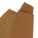 Peau de cuir de vachette marron T83, texture douce et tactile pour projets de maroquinerie ou décoration.